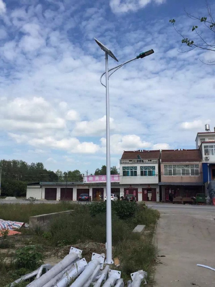 太陽(yáng)能路燈安裝案例